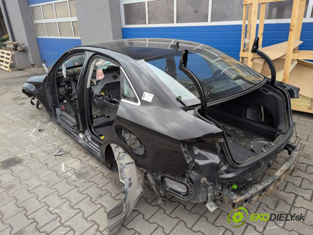 AUDI A3 (8V1, 8VK) 2012 - 2020    2.0 TFSI 140 kW [190 KM] benzyna 2016 - 2017  KAROSERIA ČTVRŤÁK blatník zadní část levý pravý práh střecha PODŁUŻNICA levý pravý 