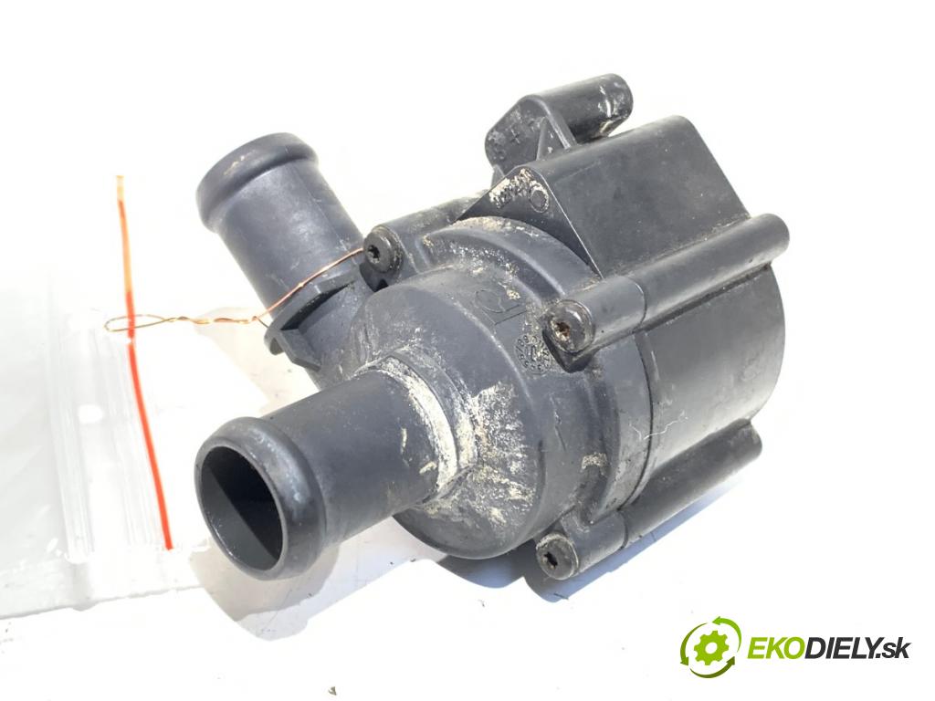 AUDI A3 (8V1, 8VK) 2012 - 2020    2.0 TFSI 140 kW [190 KM] benzyna 2016 - 2017  DALŠÍ: Pumpa vody 5Q0965561B (Vodná pumpa)