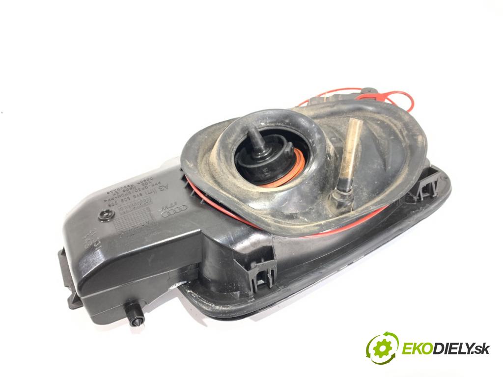 AUDI A3 (8V1, 8VK) 2012 - 2020    2.0 TFSI 140 kW [190 KM] benzyna 2016 - 2017  Dvierka nádrže paliva 8V5809906 (Ostatné)