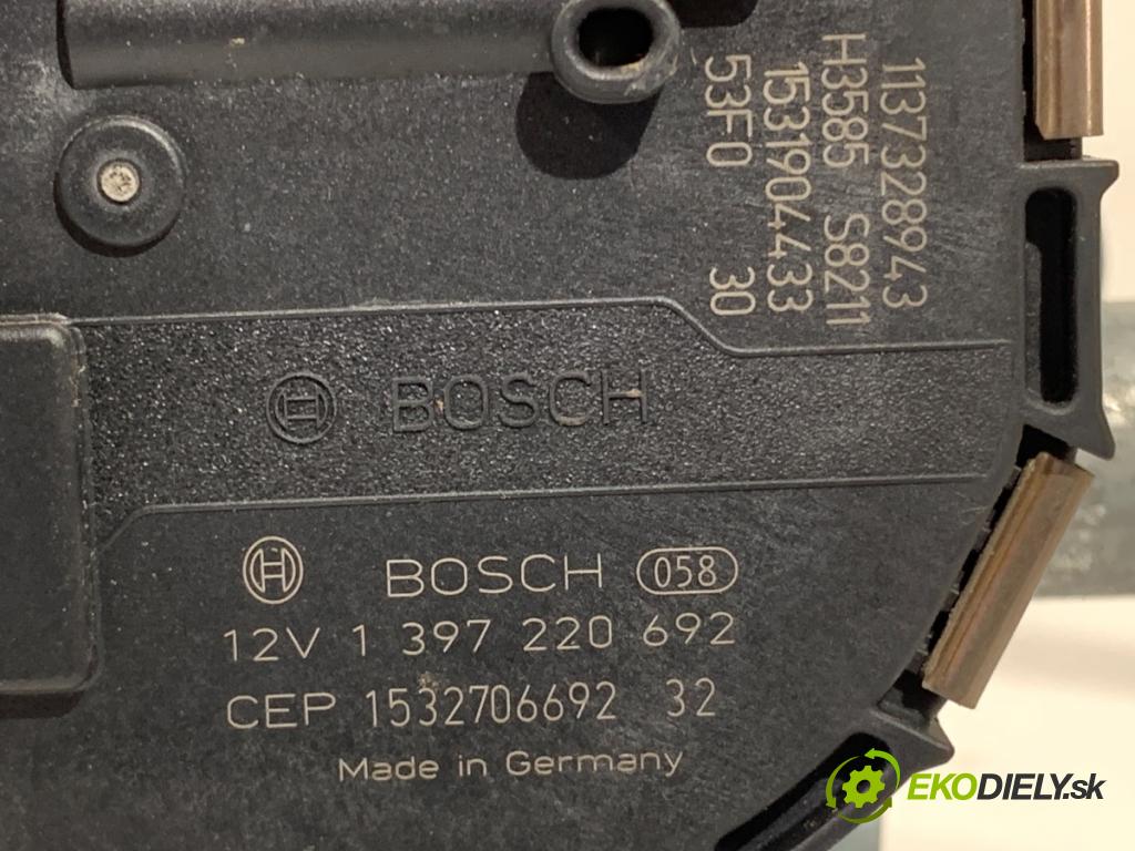 AUDI A3 (8V1, 8VK) 2012 - 2020    2.0 TFSI 140 kW [190 KM] benzyna 2016 - 2017  Mechanizmus stieračov predný 8V1955023C (Motorček stieračov predný)