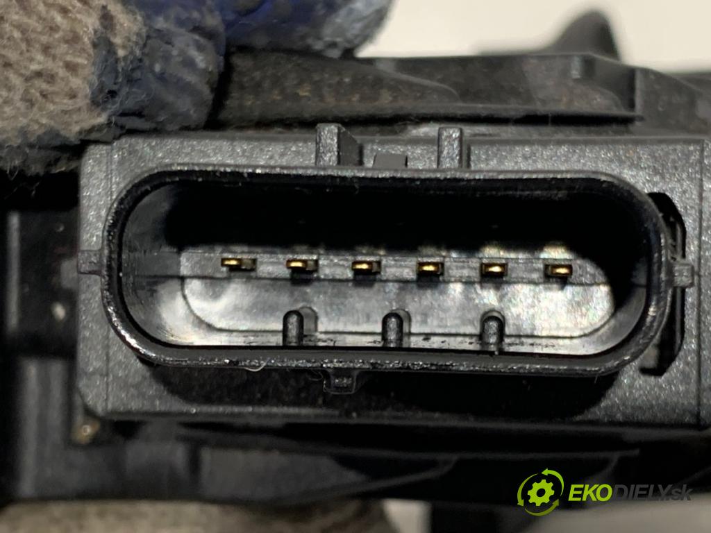 AUDI A3 (8V1, 8VK) 2012 - 2020    2.0 TFSI 140 kW [190 KM] benzyna 2016 - 2017  Potenciometer plynu 5Q1723503H (Pedál)