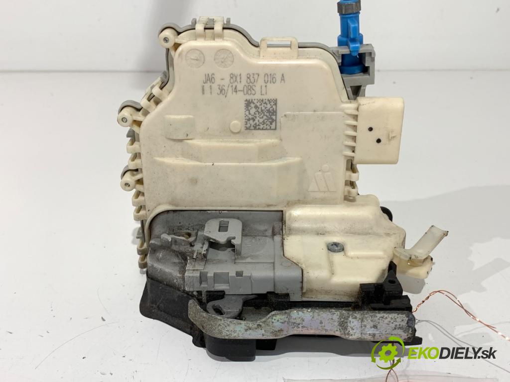 AUDI A3 (8V1, 8VK) 2012 - 2020    2.0 TFSI 140 kW [190 KM] benzyna 2016 - 2017  zámok dveře pravý přední část 8X1837016A