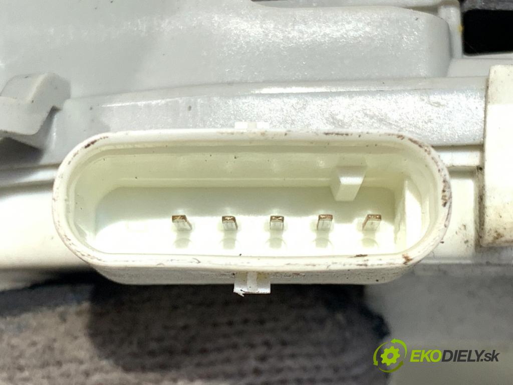 AUDI A3 (8V1, 8VK) 2012 - 2020    2.0 TFSI 140 kW [190 KM] benzyna 2016 - 2017  zámok dveře pravý zadní část 8K0839016G