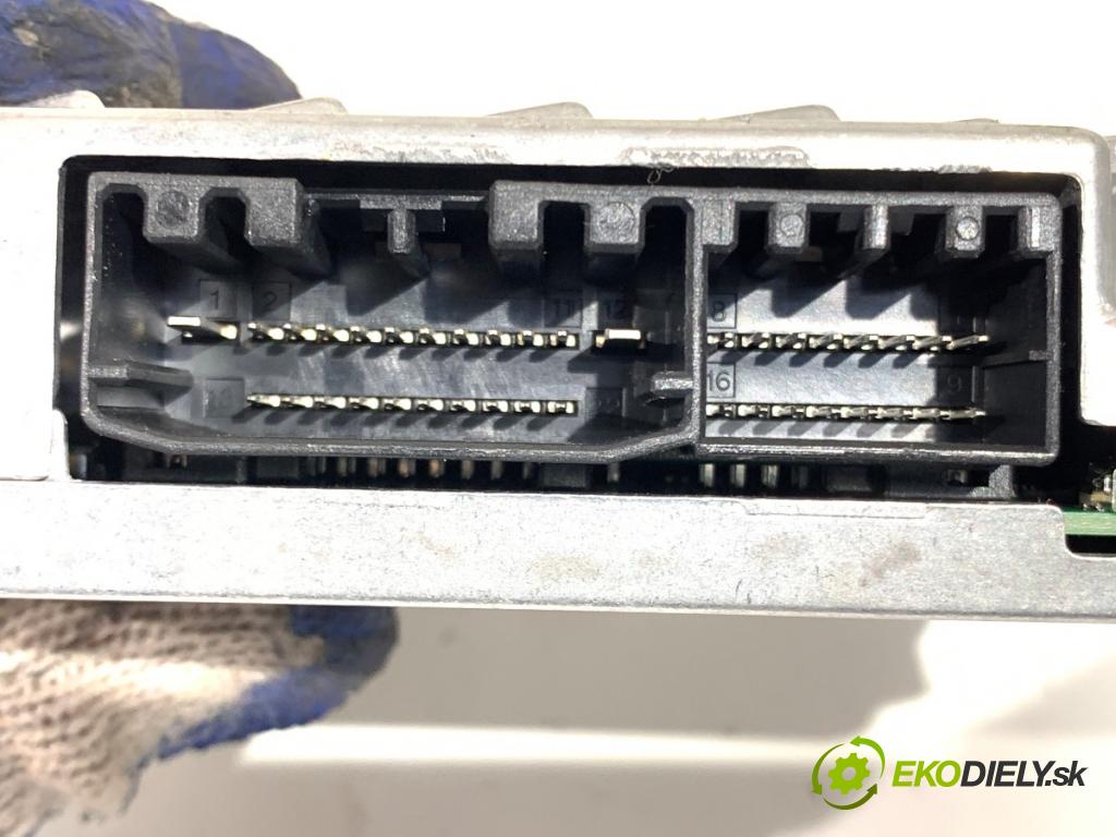 CHRYSLER PACIFICA 2016 - 2022    3.6 214 kW [291 KM] benzyna 2016 - 2022  Zosilňovač 68207344AI (Zosilňovač)