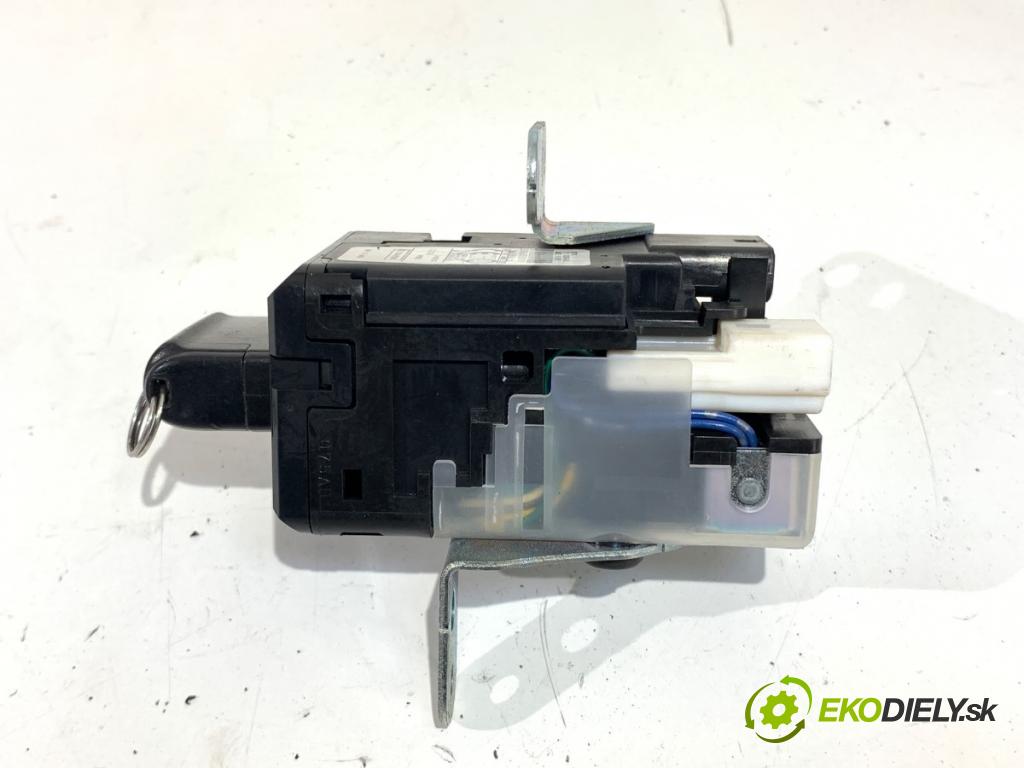 TOYOTA COROLLA Verso (ZER_, ZZE12_, R1_) 2004 - 2009    2.2 D-4D (AUR10_) 100 kW [136 KM] olej napędowy 2005 - 2009  spinačka  (Spínacia skrinka)