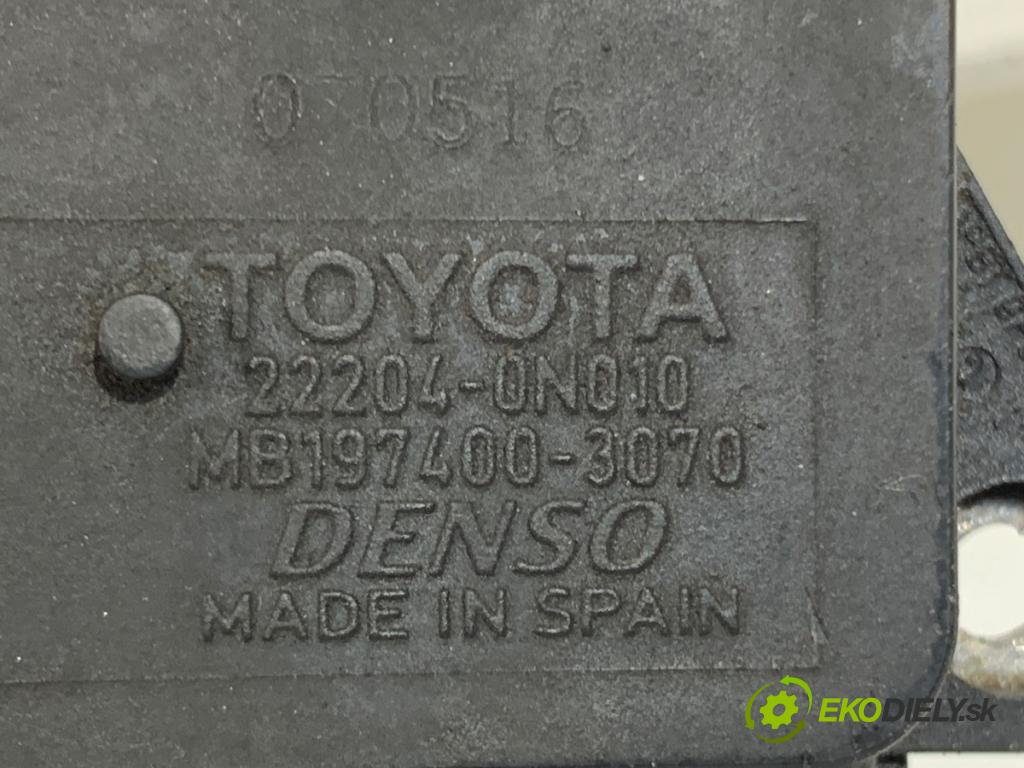 TOYOTA COROLLA Verso (ZER_, ZZE12_, R1_) 2004 - 2009    2.2 D-4D (AUR10_) 100 kW [136 KM] olej napędowy 2005 - 2009  Váha vzduchu 22204-0N010 (Váha vzduchu)