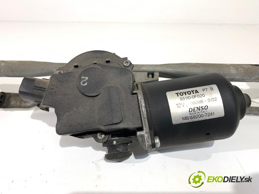 TOYOTA COROLLA Verso (ZER_, ZZE12_, R1_) 2004 - 2009    2.2 D-4D (AUR10_) 100 kW [136 KM] olej napędowy 2005 - 2009  Mechanizmus stieračov predný 85110-0F020 (Motorček stieračov predné)