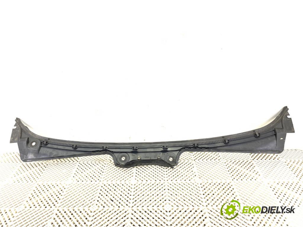 BMW 5 Touring (E61) 2004 - 2010    525 d 145 kW [197 KM] olej napędowy 2007 - 2010  Torpédo, plast pod čelné okno 74850610 (Torpédo)