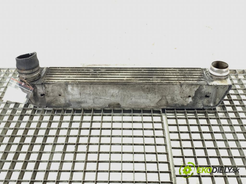 BMW 5 Touring (E61) 2004 - 2010    525 d 145 kW [197 KM] olej napędowy 2007 - 2010  intercooler  (Chladiče nasávaného vzduchu (intercoolery))