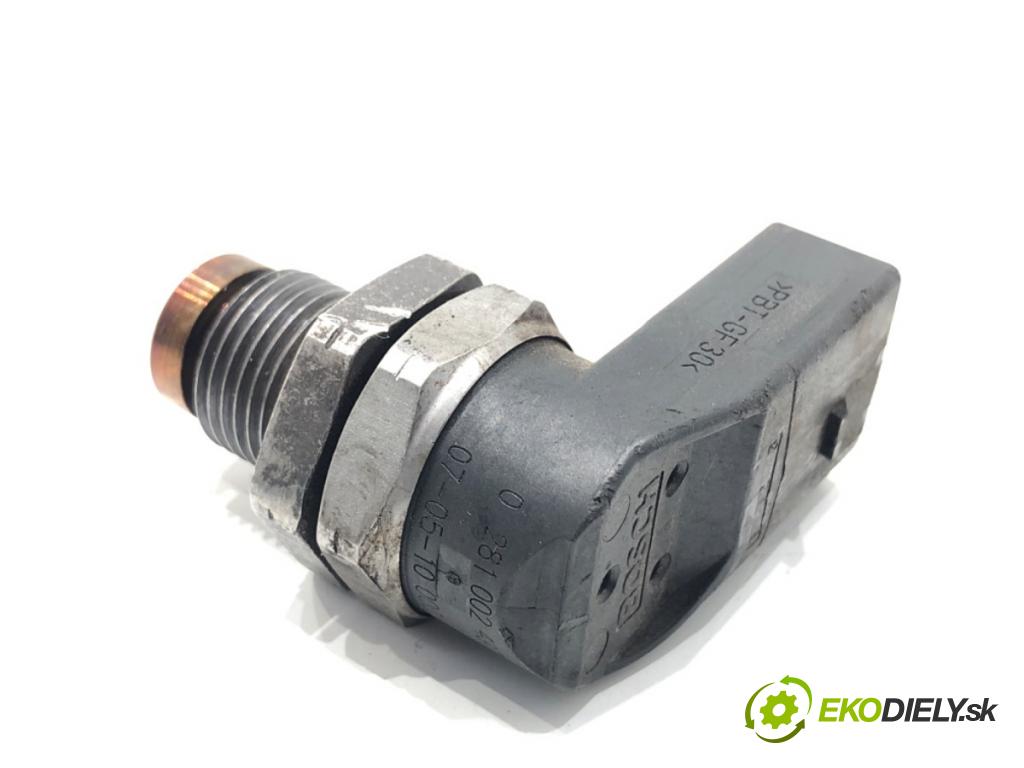 BMW 5 Touring (E61) 2004 - 2010    525 d 145 kW [197 KM] olej napędowy 2007 - 2010  Snímač tlaku paliva 0281002497 (Snímač)