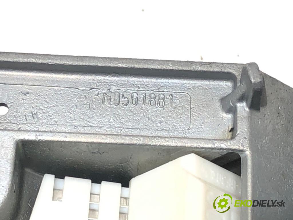 OPEL ASTRA H Kombi (A04) 2004 - 2014    1.7 CDTI (L35) 74 kW [101 KM] olej napędowy 2004 - 2010  spinačka 2421430 (Spínacia skrinka)