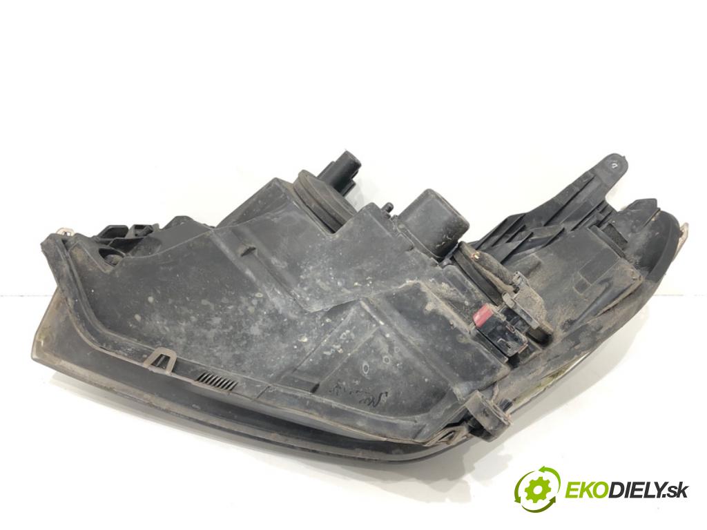 OPEL ASTRA H Kombi (A04) 2004 - 2014    1.7 CDTI (L35) 74 kW [101 KM] olej napędowy 2004 - 2010  světlomet pravý přední část