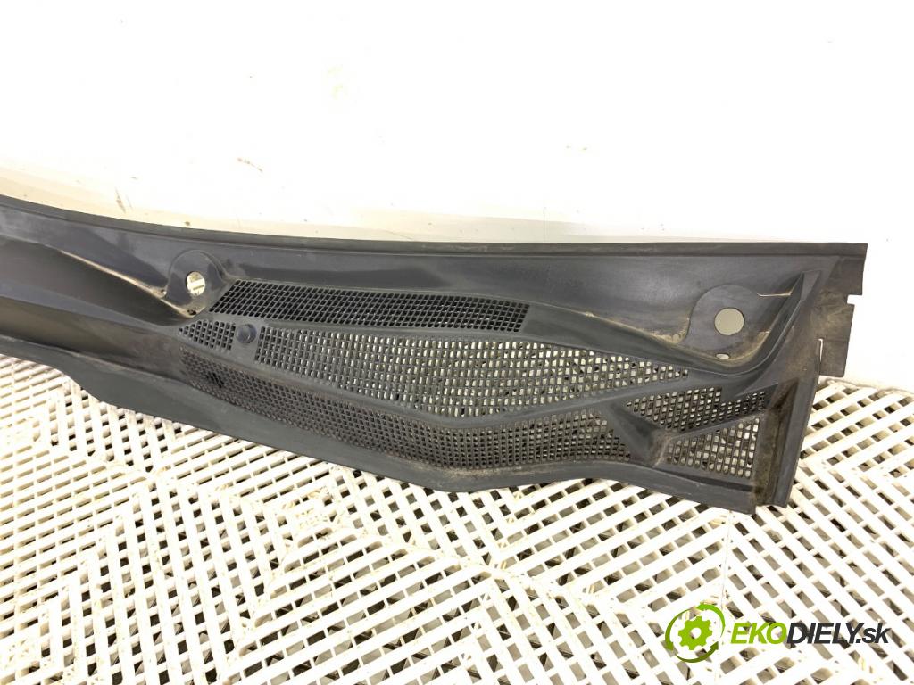 OPEL ASTRA H Kombi (A04) 2004 - 2014    1.7 CDTI (L35) 74 kW [101 KM] olej napędowy 2004 - 2010  Torpédo, plast pod čelné okno 24463382 (Torpédo)