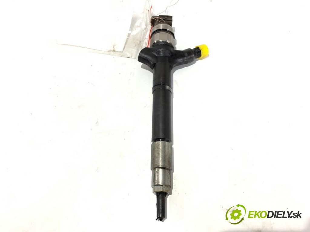 TOYOTA COROLLA Verso (ZER_, ZZE12_, R1_) 2004 - 2009    2.2 D-4D (AUR10_) 100 kW [136 KM] olej napędowy 2005 - 2009  vstrekovač 23670-0R050 (Vstrekovač paliva)