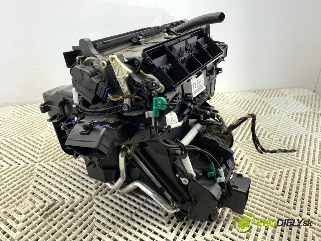 SKODA KODIAQ (NS7, NV7, NS6) 2016 - 2022    2.0 TSI 4x4 140 kW [190 KM] benzyna 2019 - 2022  Výhrevné teleso, radiátor kúrenia KOMBAJN 5WB816001