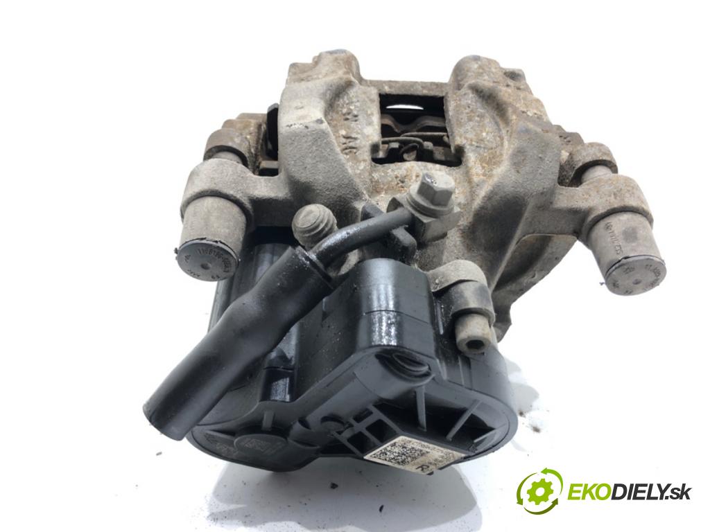 SKODA KODIAQ (NS7, NV7, NS6) 2016 - 2022    2.0 TSI 4x4 140 kW [190 KM] benzyna 2019 - 2022  Brzdič strmeň ľavy zad 3Q0615405R