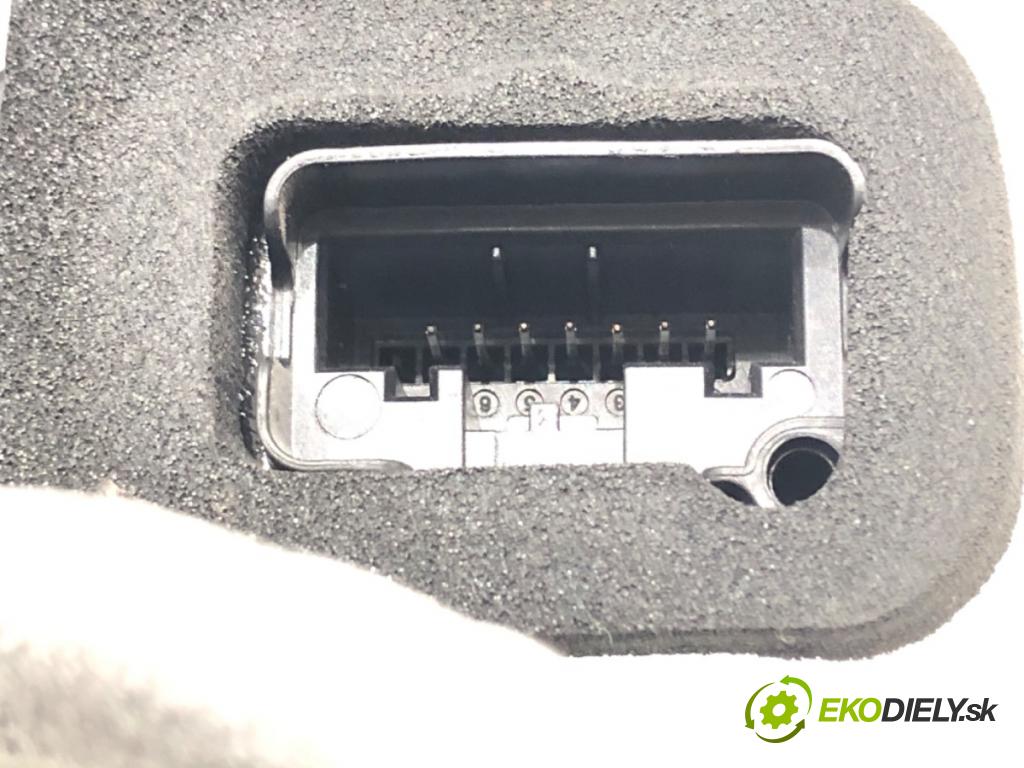 SKODA KODIAQ (NS7, NV7, NS6) 2016 - 2022    2.0 TSI 4x4 140 kW [190 KM] benzyna 2019 - 2022  zámok dveře levý zadní část 5TA839015D