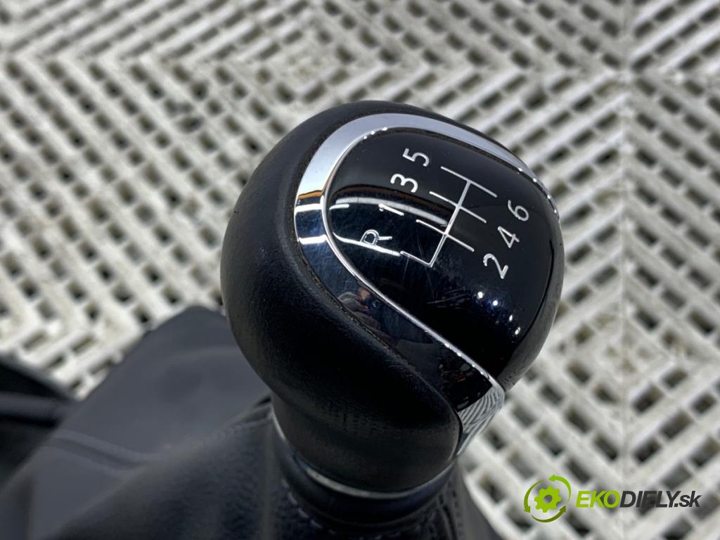 NISSAN QASHQAI II SUV (J11, J11_) 2013 - 2022    1.3 DIG-T 103 kW [140 KM] benzyna 2018 - 2022  Kulisa 341017283R (Rýchlostná páka / kulisa)