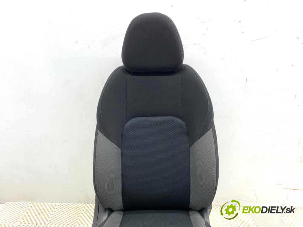 NISSAN QASHQAI II SUV (J11, J11_) 2013 - 2022    1.3 DIG-T 103 kW [140 KM] benzyna 2018 - 2022  Sedadlo pravy predný