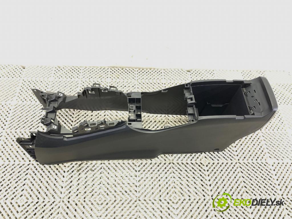 NISSAN QASHQAI II SUV (J11, J11_) 2013 - 2022    1.3 DIG-T 103 kW [140 KM] benzyna 2018 - 2022  Tunel stredový  (Stredový tunel / panel)