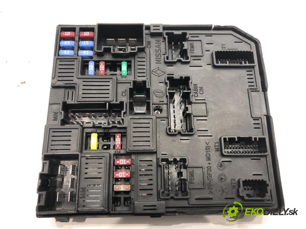 NISSAN QASHQAI II SUV (J11, J11_) 2013 - 2022    1.3 DIG-T 103 kW [140 KM] benzyna 2018 - 2022  modul BSI 284B75NA1A (Pojistkové skříňky)