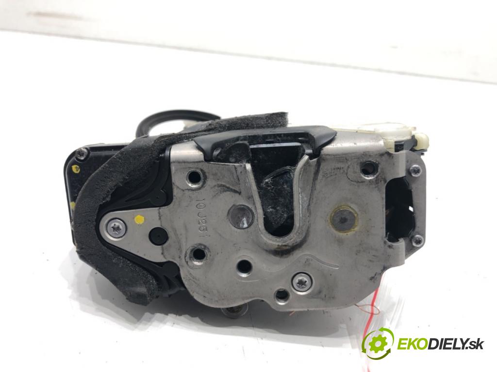 OPEL ASTRA J (P10) 2009 - 2015    2.0 CDTI (68) 118 kW [160 KM] olej napędowy 2009 - 2015  zámok dveře levý přední část 3023881