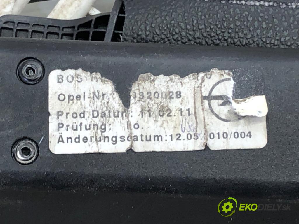 OPEL ASTRA J (P10) 2009 - 2015    2.0 CDTI (68) 118 kW [160 KM] olej napędowy 2009 - 2015  Roleta kufra