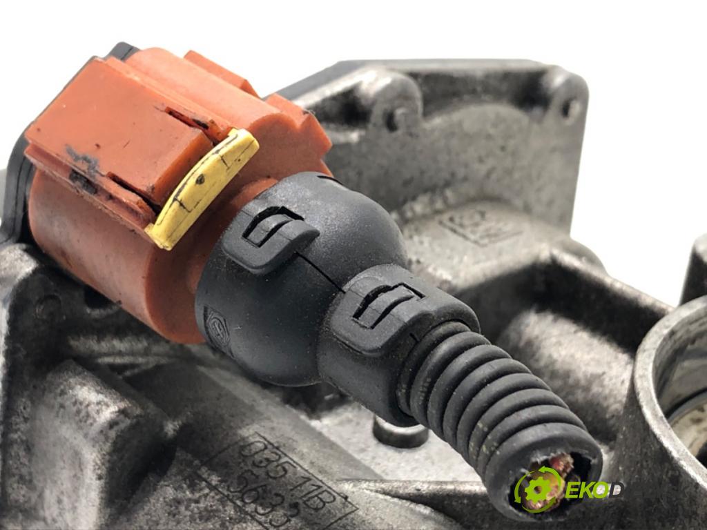 OPEL ASTRA J (P10) 2009 - 2015    2.0 CDTI (68) 118 kW [160 KM] olej napędowy 2009 - 2015  Škrtiaca klapka 55564164 (Škrtiaca klapka)