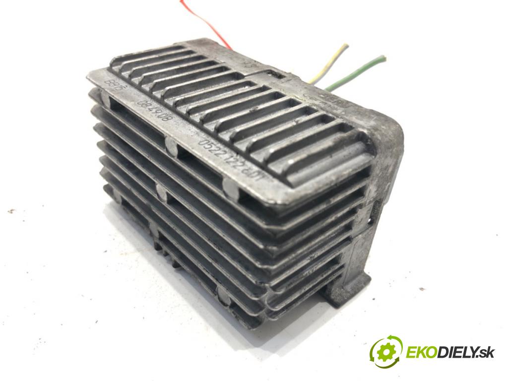 OPEL ASTRA J (P10) 2009 - 2015    2.0 CDTI (68) 118 kW [160 KM] olej napędowy 2009 - 2015  relé sviečok žhavenia 55574293 (Relé)