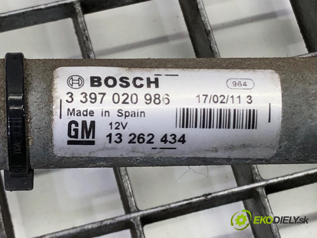 OPEL ASTRA J (P10) 2009 - 2015    2.0 CDTI (68) 118 kW [160 KM] olej napędowy 2009 - 2015  Mechanizmus stieračov predný 13262434 (Motorček stieračov predný)