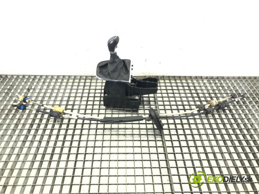 OPEL ASTRA J (P10) 2009 - 2015    2.0 CDTI (68) 118 kW [160 KM] olej napędowy 2009 - 2015  Kulisa 55563829 (Rýchlostná páka (kulisa))