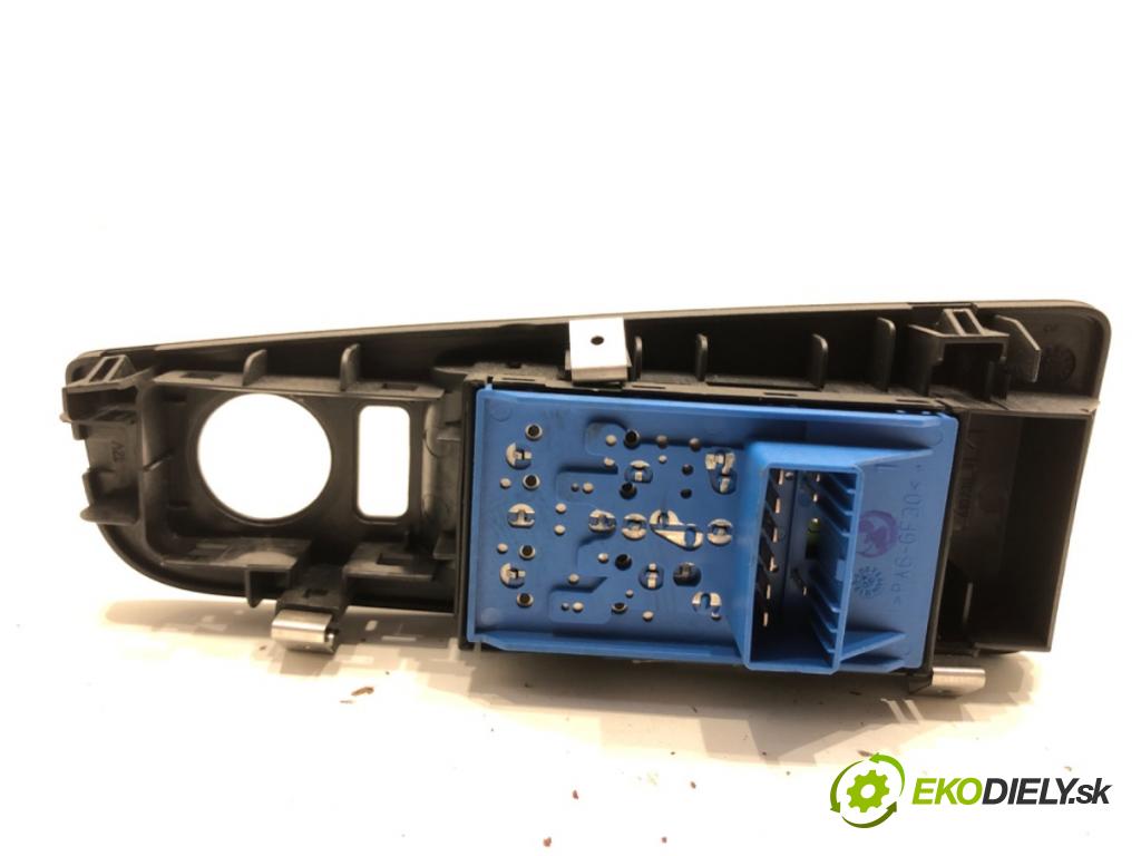 FIAT GRANDE PUNTO (199_) 2005 - 2022    1.2 48 kW [65 KM] benzyna 2005 - 2022  Prepínač okien  (Prepínač/spínač/tlačidlo a ovládač kúrenia)