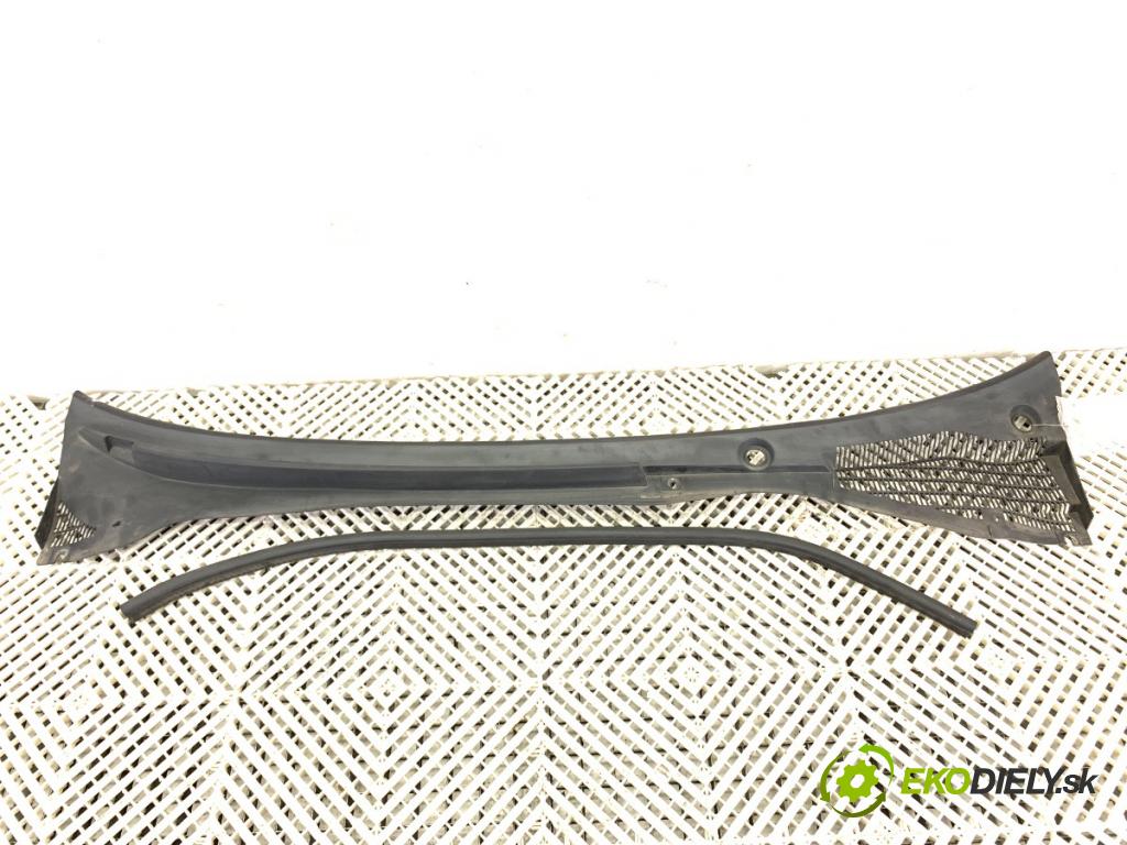 FIAT GRANDE PUNTO (199_) 2005 - 2022    1.2 48 kW [65 KM] benzyna 2005 - 2022  Torpédo, plast pod čelné okno  (Torpédo)