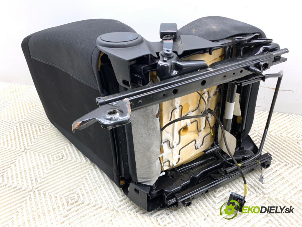 FIAT GRANDE PUNTO (199_) 2005 - 2022    1.2 48 kW [65 KM] benzyna 2005 - 2022  Sedadlo ľavy predný