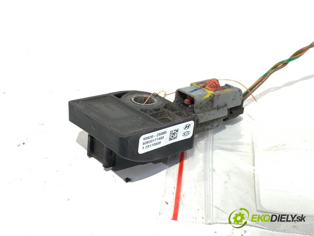 HYUNDAI ix35 (LM, EL, ELH) 2009 - 2022    1.7 CRDi 85 kW [116 KM] olej napędowy 2010 - 2022  Snímač nárazu 95920-2S000 (Snímač nárazu)