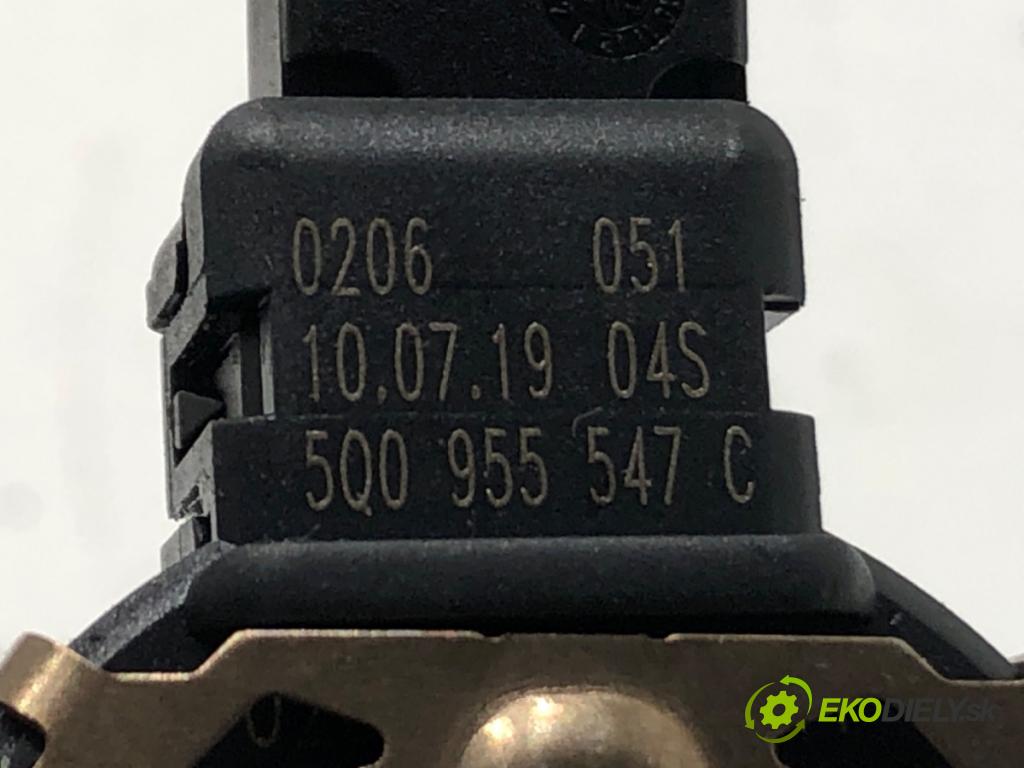 SKODA KODIAQ (NS7, NV7, NS6) 2016 - 2022    2.0 TSI 4x4 140 kW [190 KM] benzyna 2019 - 2022  Snímač dažďa 5Q0955547C (Snímač dažďa)