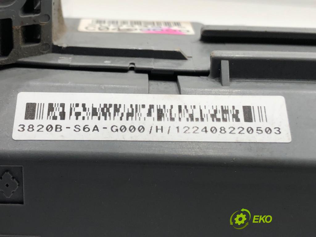 HONDA CIVIC VII Hatchback (EU, EP, EV) 2000 - 2006    1.7 CTDi (EP4) 74 kW [100 KM] olej napędowy 2002 - 2005  Skrinka poistková 3820B-S6A-G000 (Poistková skrinka)
