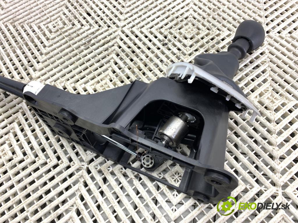 RENAULT MEGANE III Grandtour (KZ0/1) 2008 - 2022    1.4 TCe (KZ0F, KZ1V) 96 kW [130 KM] benzyna 2009 - 2022  kulisa 8201062921 (Rýchlostné páky / kulisy)