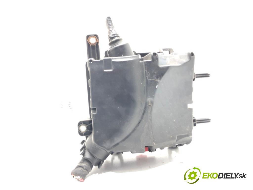 RENAULT MEGANE III Grandtour (KZ0/1) 2008 - 2022    1.4 TCe (KZ0F, KZ1V) 96 kW [130 KM] benzyna 2009 - 2022  Skrinka poistková 284B60008R (Poistková skrinka)