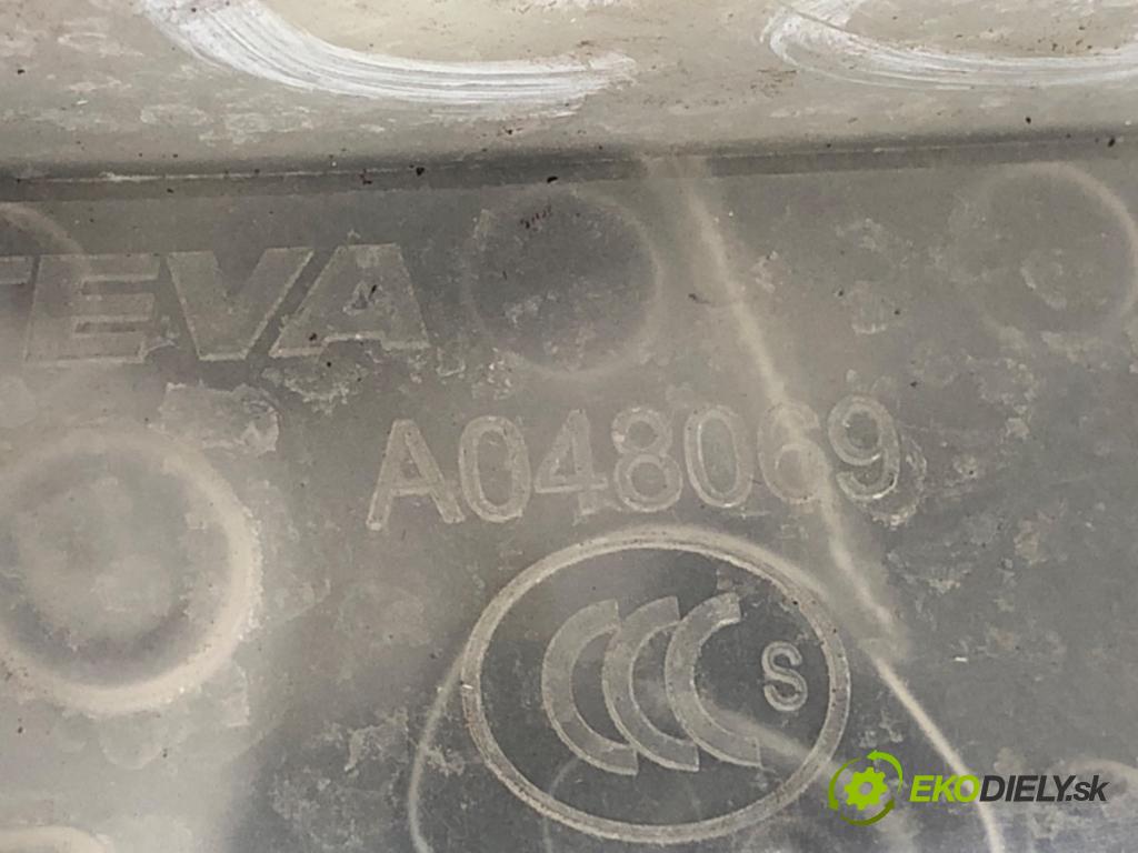 OPEL CROSSLAND X / CROSSLAND (P17, P2QO) 2017 - 2022    1.2 (75) 81 kW [110 KM] benzyna 2017 - 2022  zámok dveře pravý zadní část PSA267100