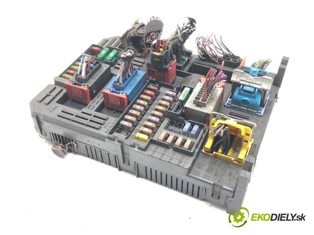 OPEL CROSSLAND X / CROSSLAND (P17, P2QO) 2017 - 2022    1.2 (75) 81 kW [110 KM] benzyna 2017 - 2022  modul BSI 9819851280 (Pojistkové skříňky)