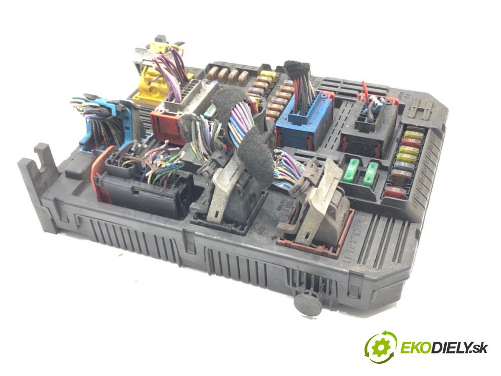 OPEL CROSSLAND X / CROSSLAND (P17, P2QO) 2017 - 2022    1.2 (75) 81 kW [110 KM] benzyna 2017 - 2022  modul BSI 9819851280 (Pojistkové skříňky)