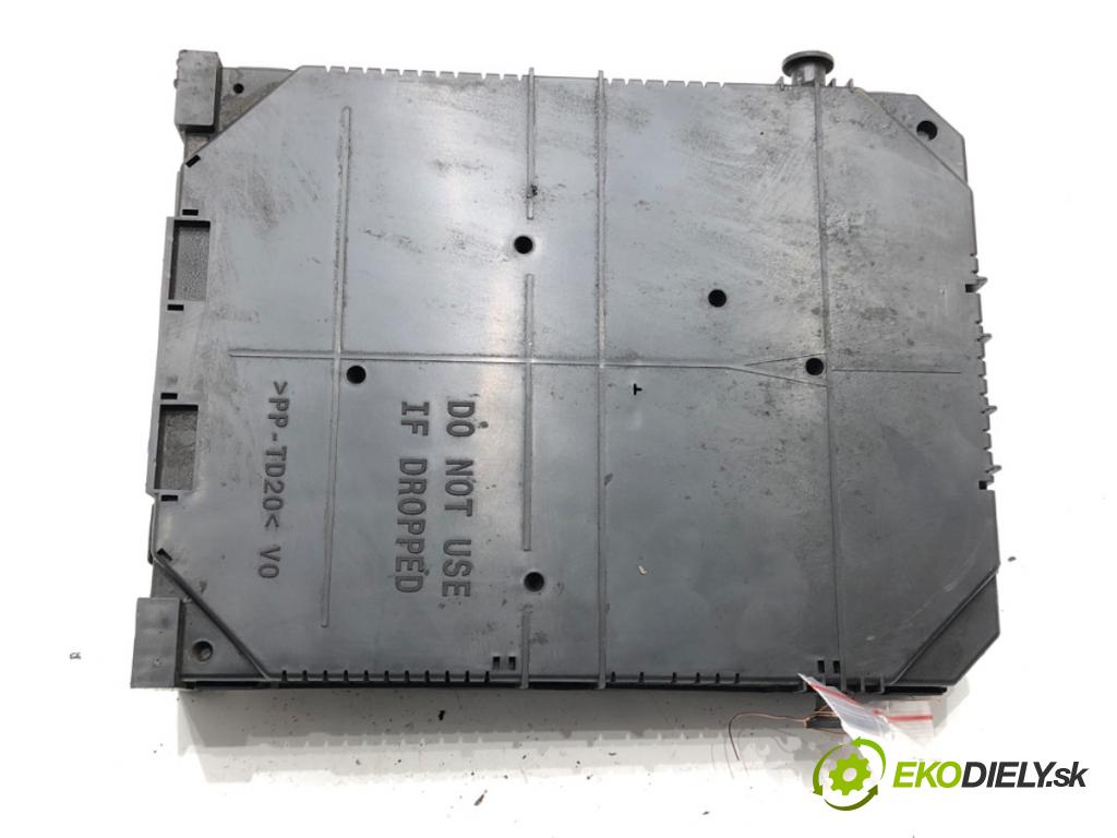 OPEL CROSSLAND X / CROSSLAND (P17, P2QO) 2017 - 2022    1.2 (75) 81 kW [110 KM] benzyna 2017 - 2022  modul BSI 9819851280 (Pojistkové skříňky)