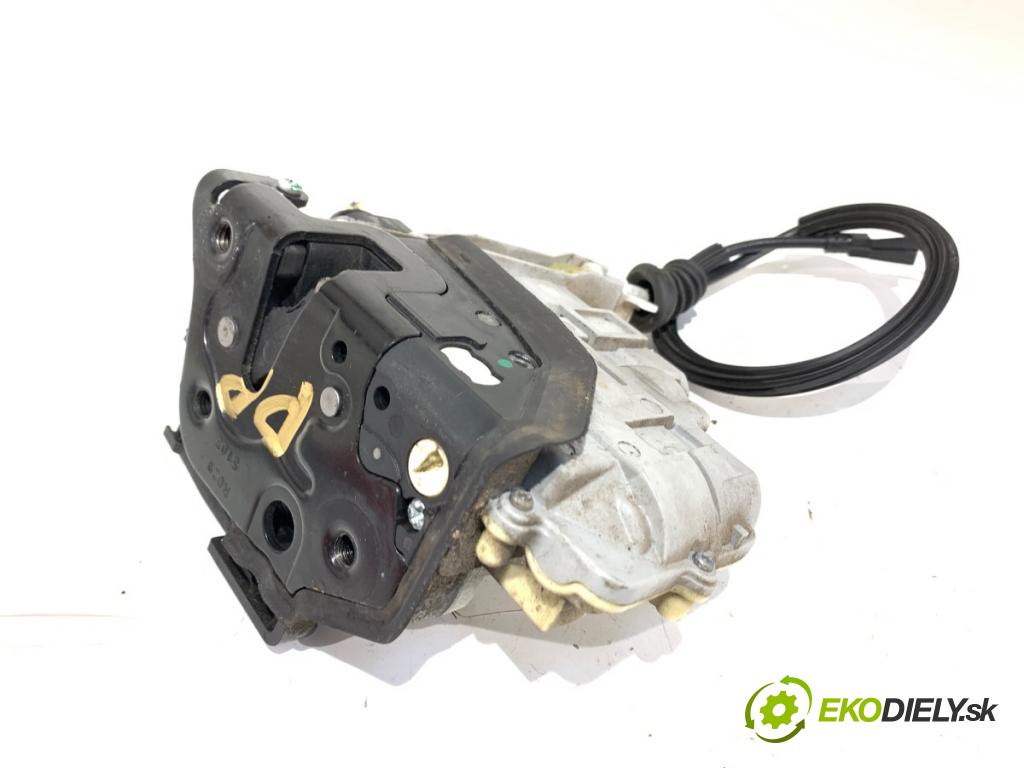 VW PASSAT B6 Variant (3C5) 2005 - 2011    2.0 TDI 103 kW [140 KM] olej napędowy 2005 - 2009  zámok dveře pravý přední část 3C1837016A