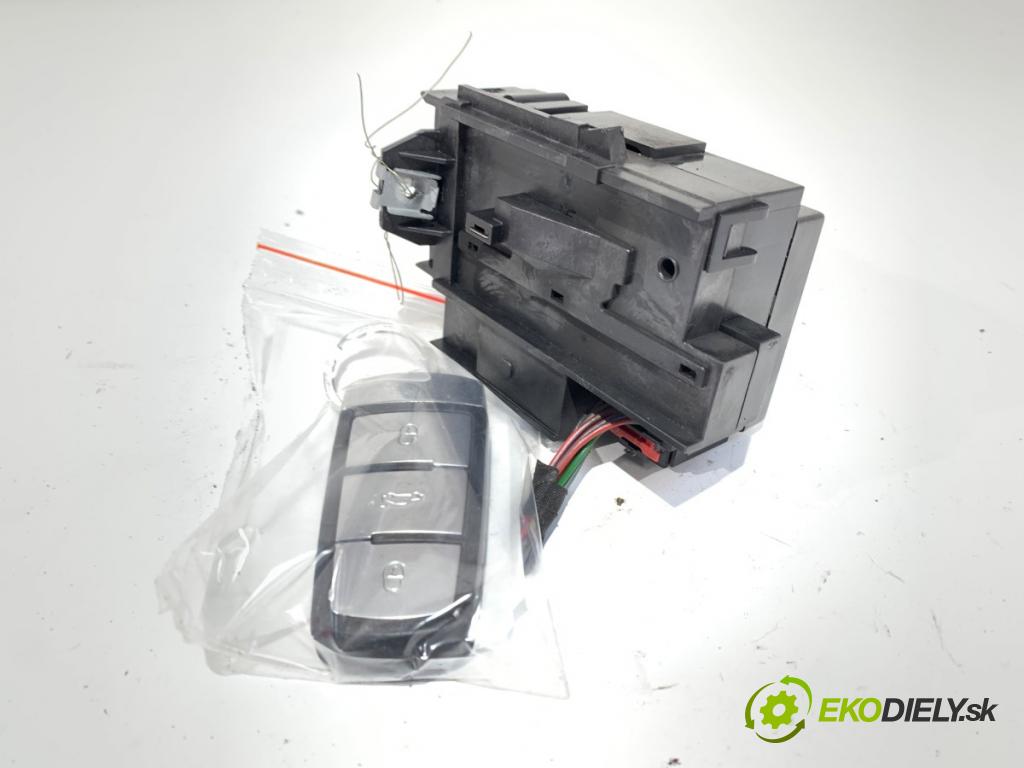 VW PASSAT B6 Variant (3C5) 2005 - 2011    2.0 TDI 103 kW [140 KM] olej napędowy 2005 - 2009  spinačka 3C0905843Q (Spínacia skrinka)