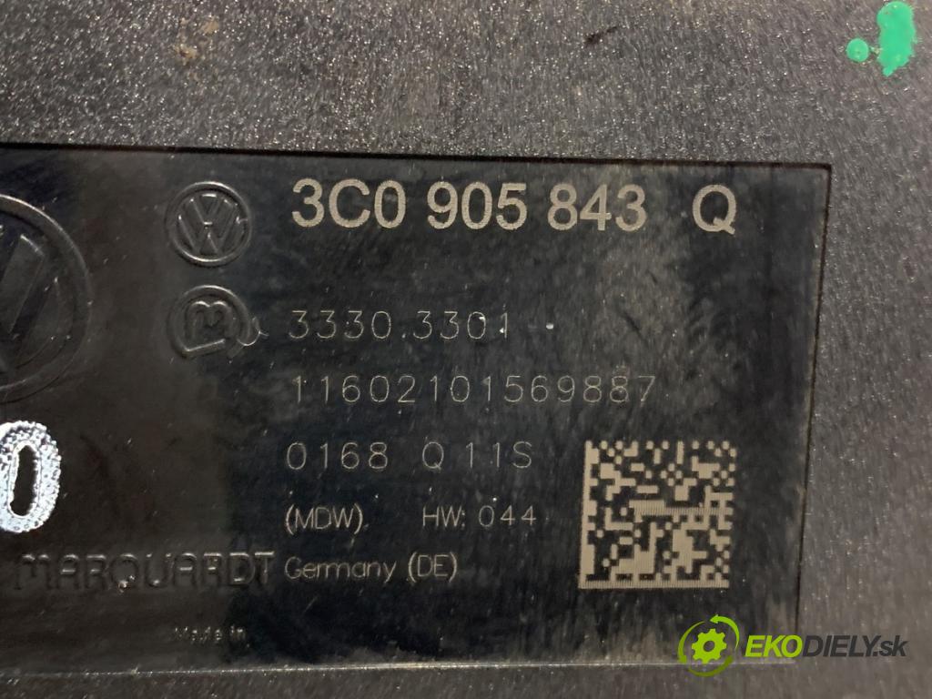 VW PASSAT B6 Variant (3C5) 2005 - 2011    2.0 TDI 103 kW [140 KM] olej napędowy 2005 - 2009  spinačka 3C0905843Q (Spínacia skrinka)