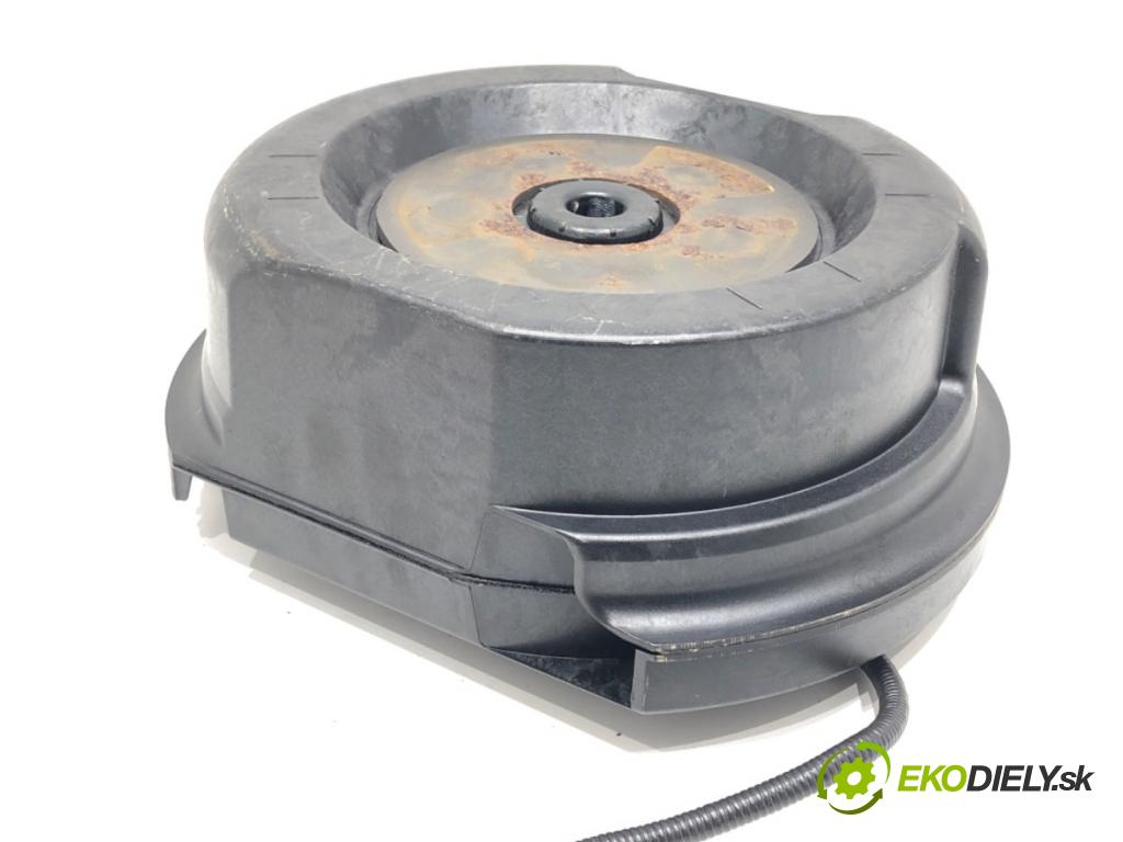 MAZDA 6 sedan (GG) 2002 - 2008    2.3 (GG3P) 122 kW [166 KM] benzyna 2002 - 2007  subwoofer G21B66960 (Audio zariadenie)