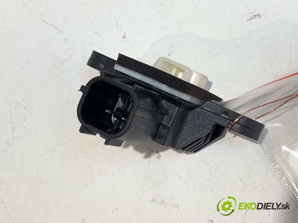 FORD USA MUSTANG coupe 2014 - 2022    2.3 EcoBoost 233 kW [317 KM] benzyna 2015 - 2022  Snímač nárazu DG13-14C676-AA (Snímač nárazu)