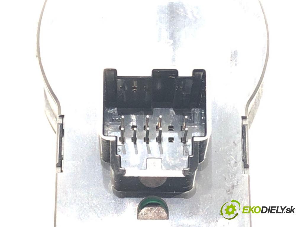 OPEL INSIGNIA A liftback 2012 96 kW 2.0 CDTI (68) 1956 Spínač svetiel D. 13268704