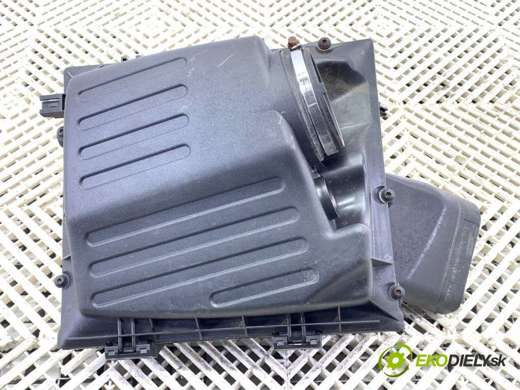 OPEL INSIGNIA A (G09) 2008 - 2017    2.0 CDTI (68) 96 kW [131 KM] olej napędowy 2008 - 2017  Obal filtra vzduchu 55560889 (Obal filtra vzduchu)